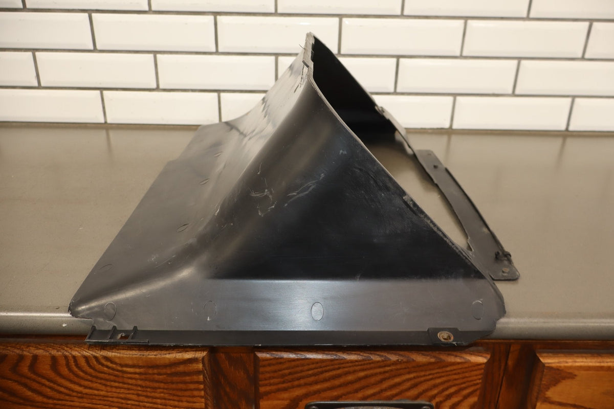1986 Nissan 300ZX 3.0L VG30E Fan Shroud