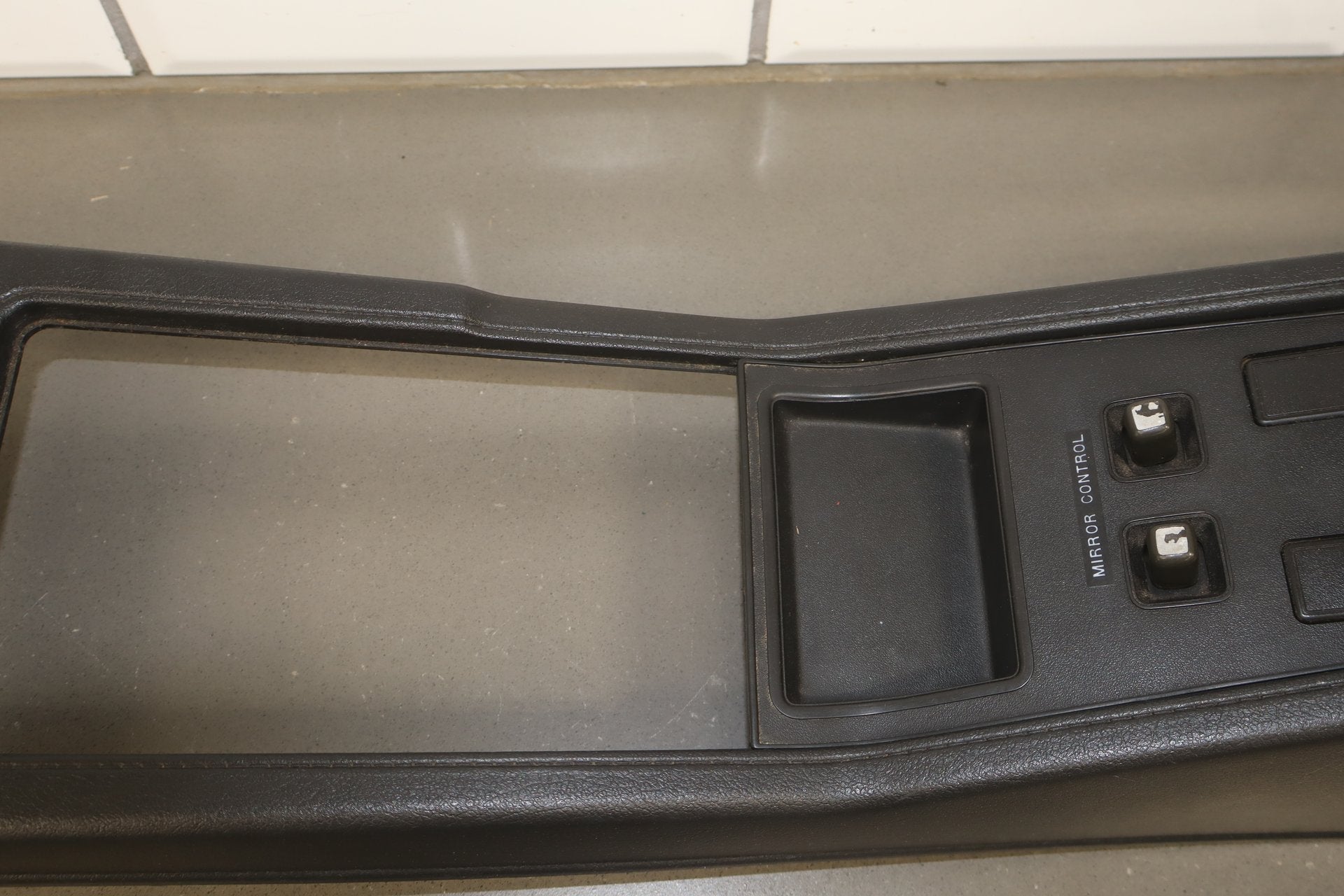 1986 Nissan 300ZX Centre Console Black T