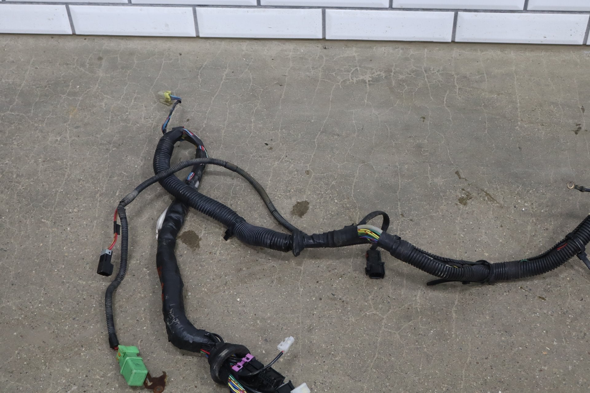1986 Nissan 300ZX Engine Wiring Harness 3.0L Automatic OEM