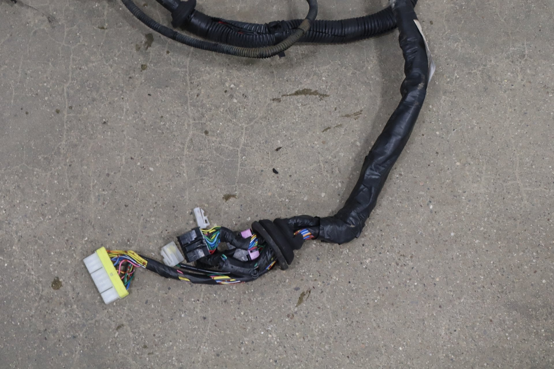 1986 Nissan 300ZX Engine Wiring Harness 3.0L Automatic OEM