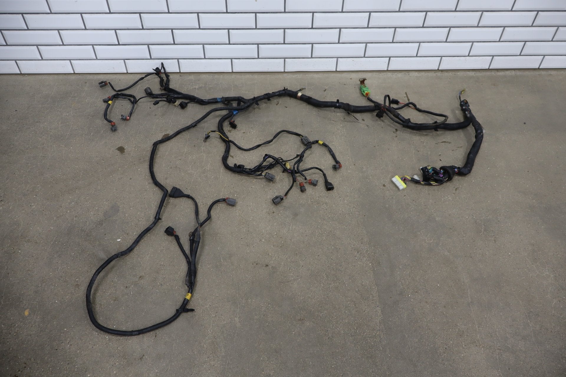 1986 Nissan 300ZX Engine Wiring Harness 3.0L Automatic OEM