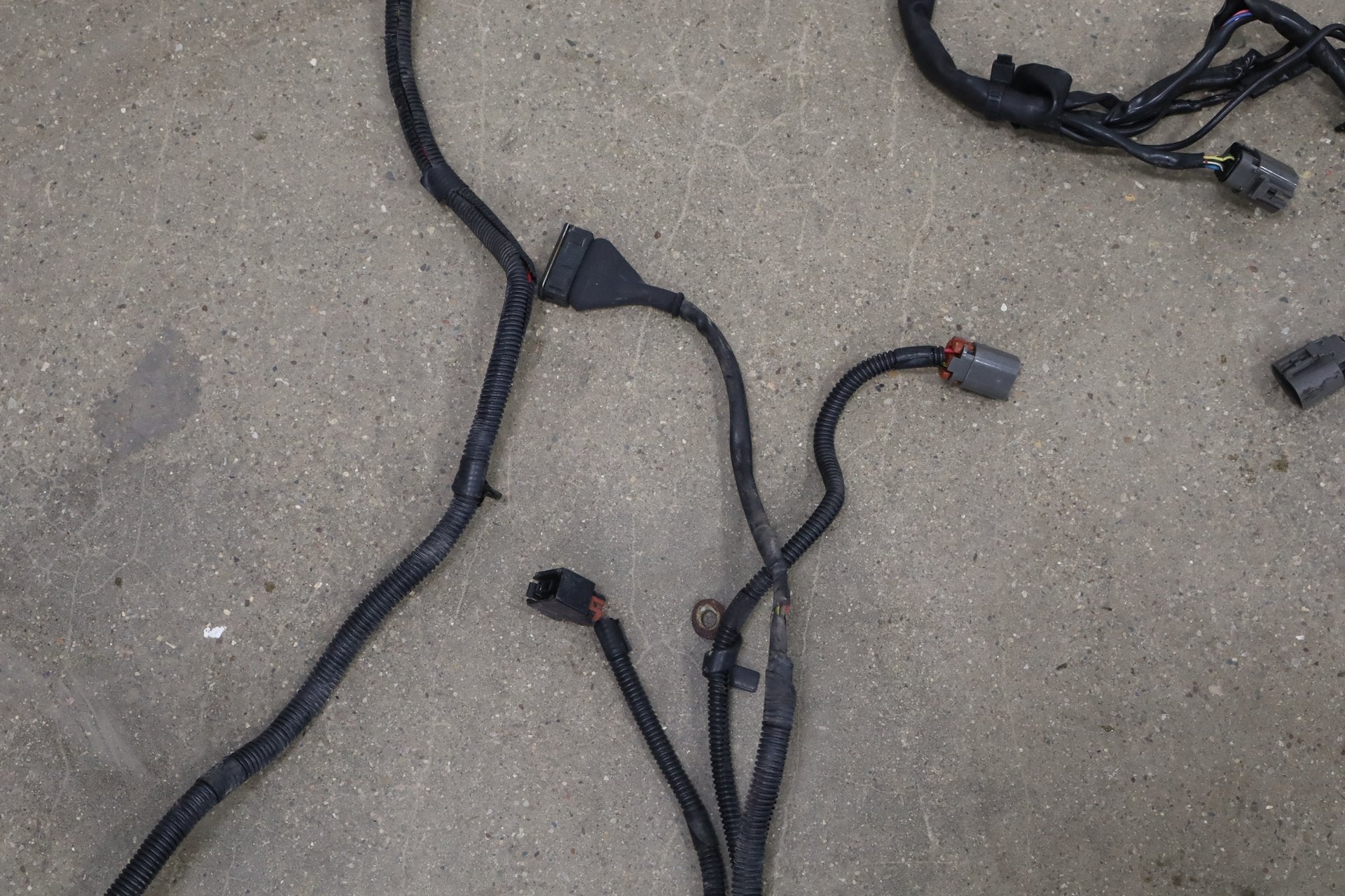 1986 Nissan 300ZX Engine Wiring Harness 3.0L Automatic OEM