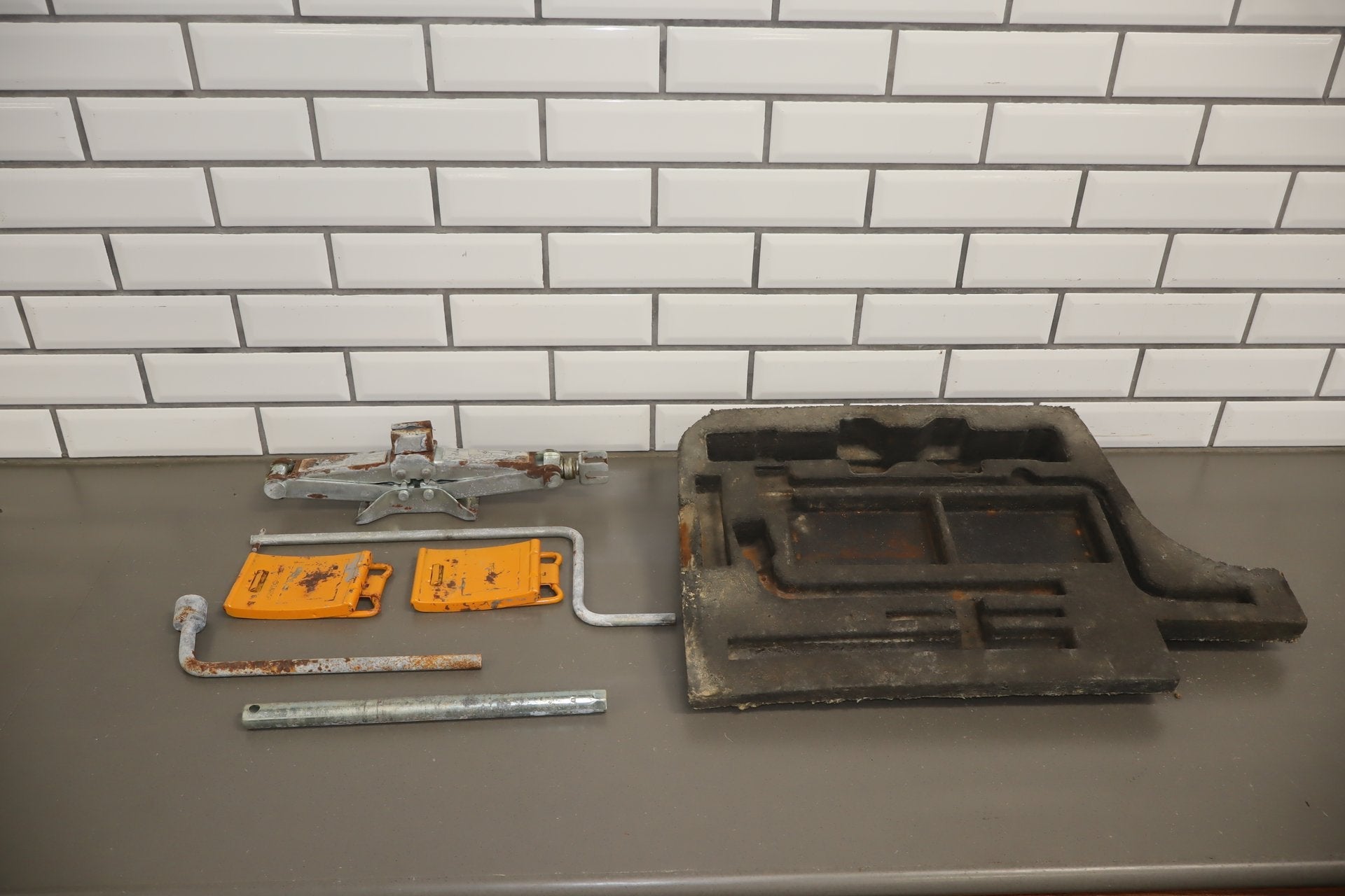 1986 Nissan 300ZX Jack OEM