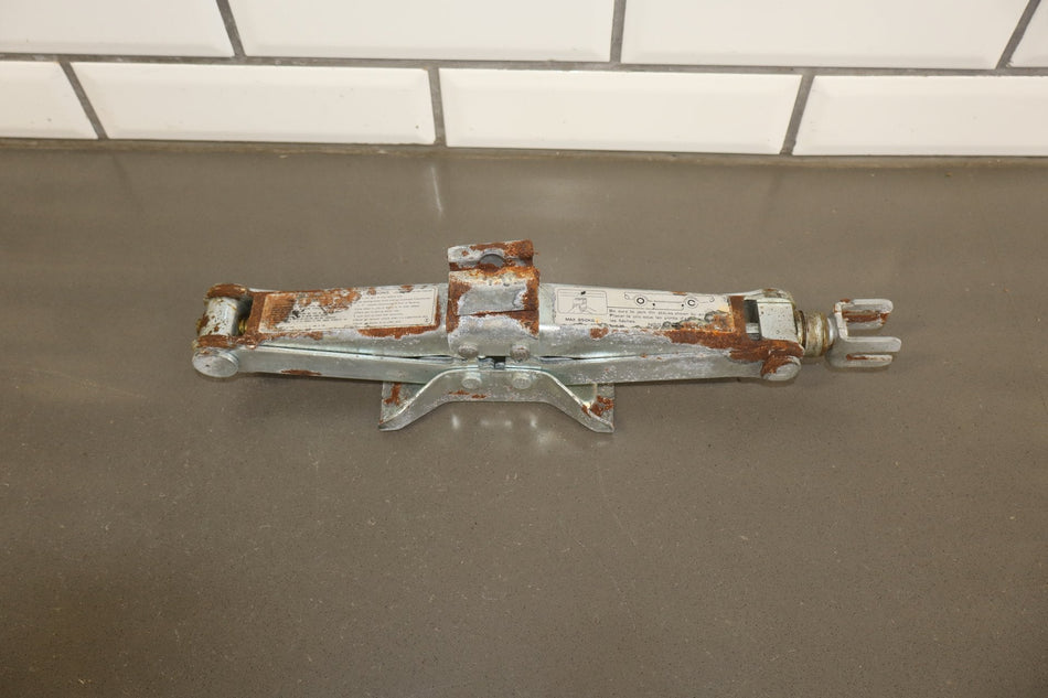 1986 Nissan 300ZX Jack OEM