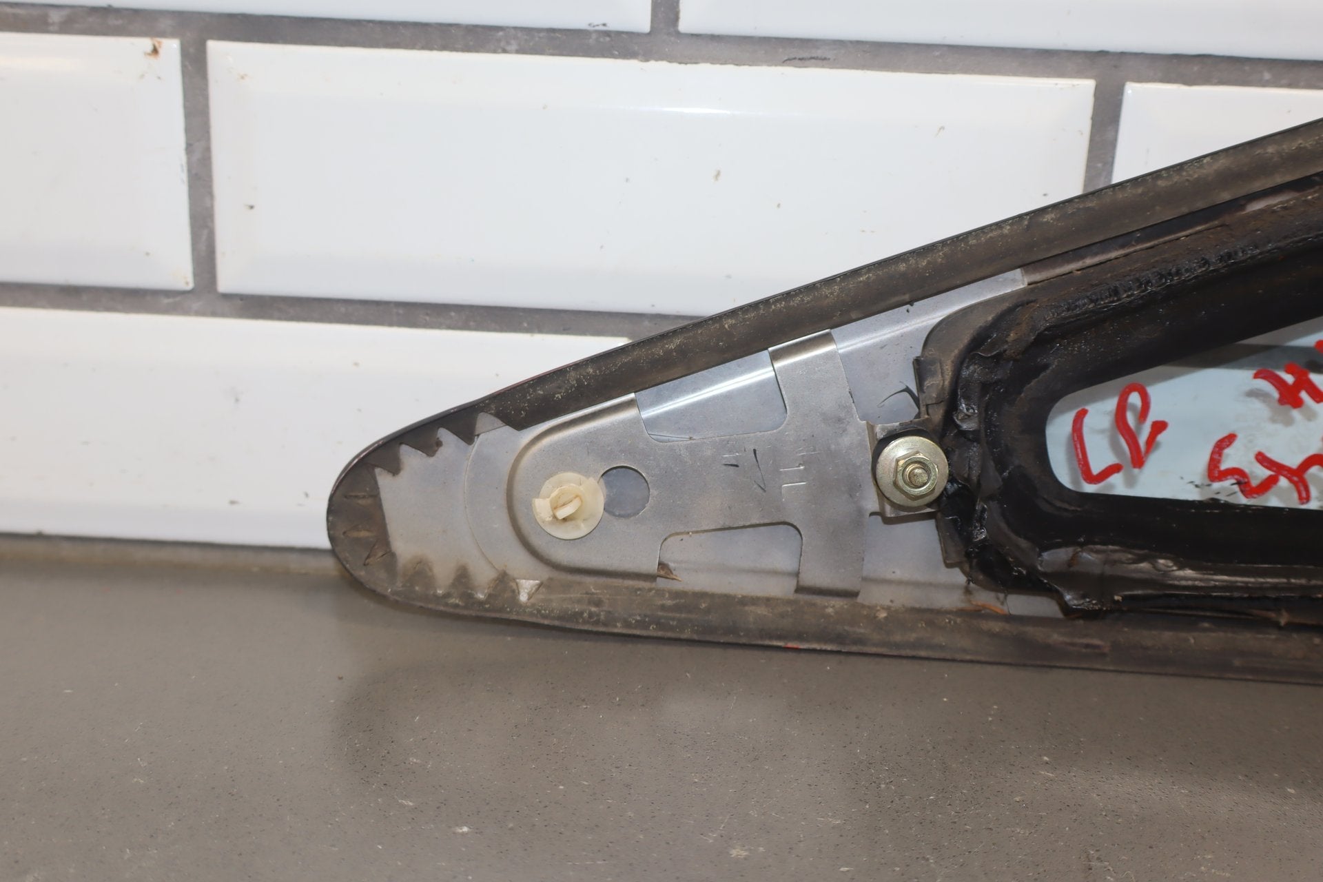 1986 Nissan 300ZX Left Quarter Window OEM | Chrome Dented
