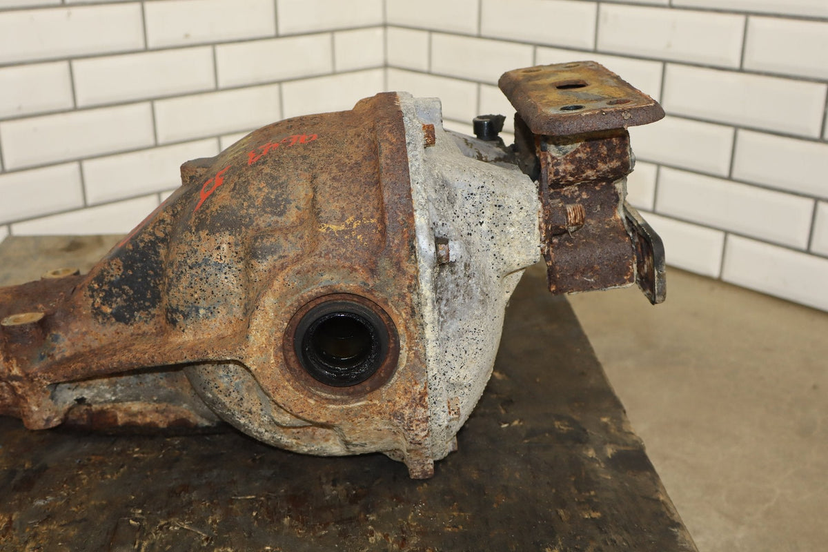 1986 Nissan 300ZX No Turbo Rear Differential Assembly OEM