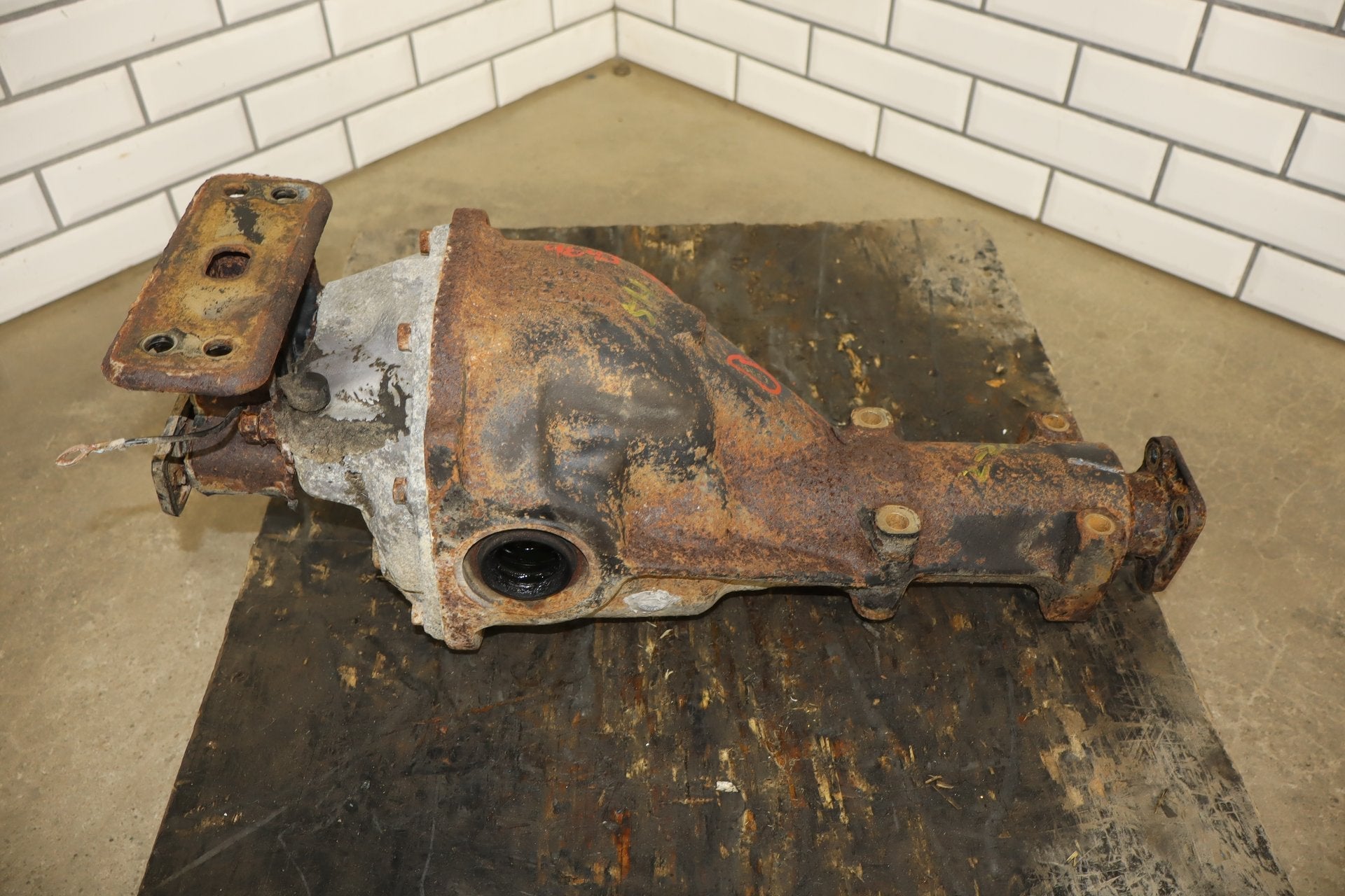 1986 Nissan 300ZX No Turbo Rear Differential Assembly OEM
