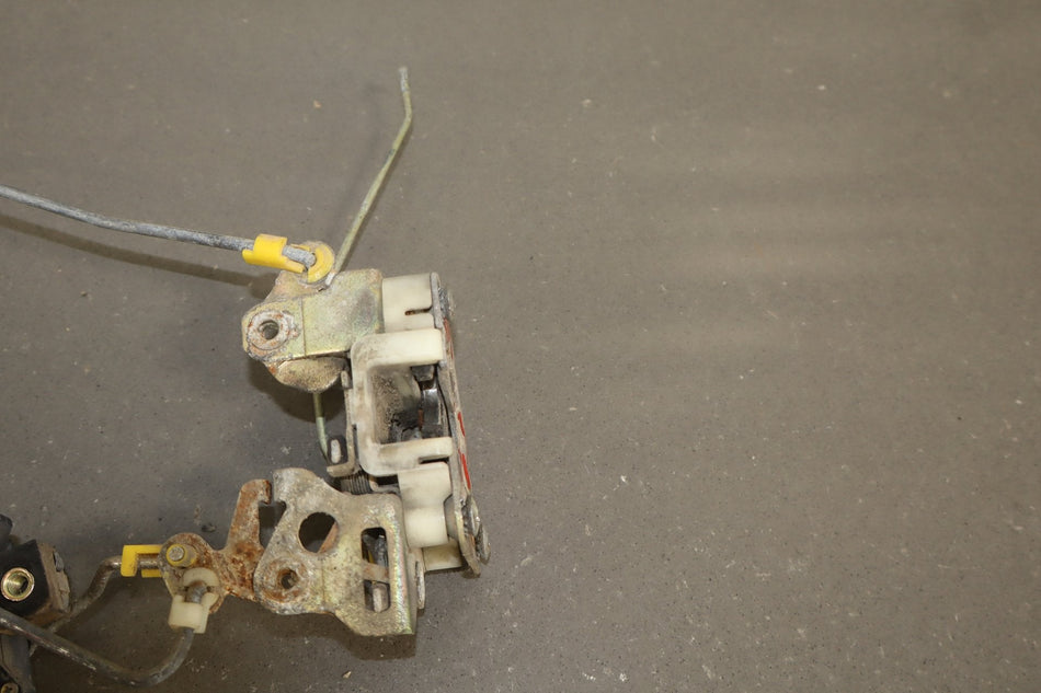 1986 Nissan 300ZX Right Front Door Latch
