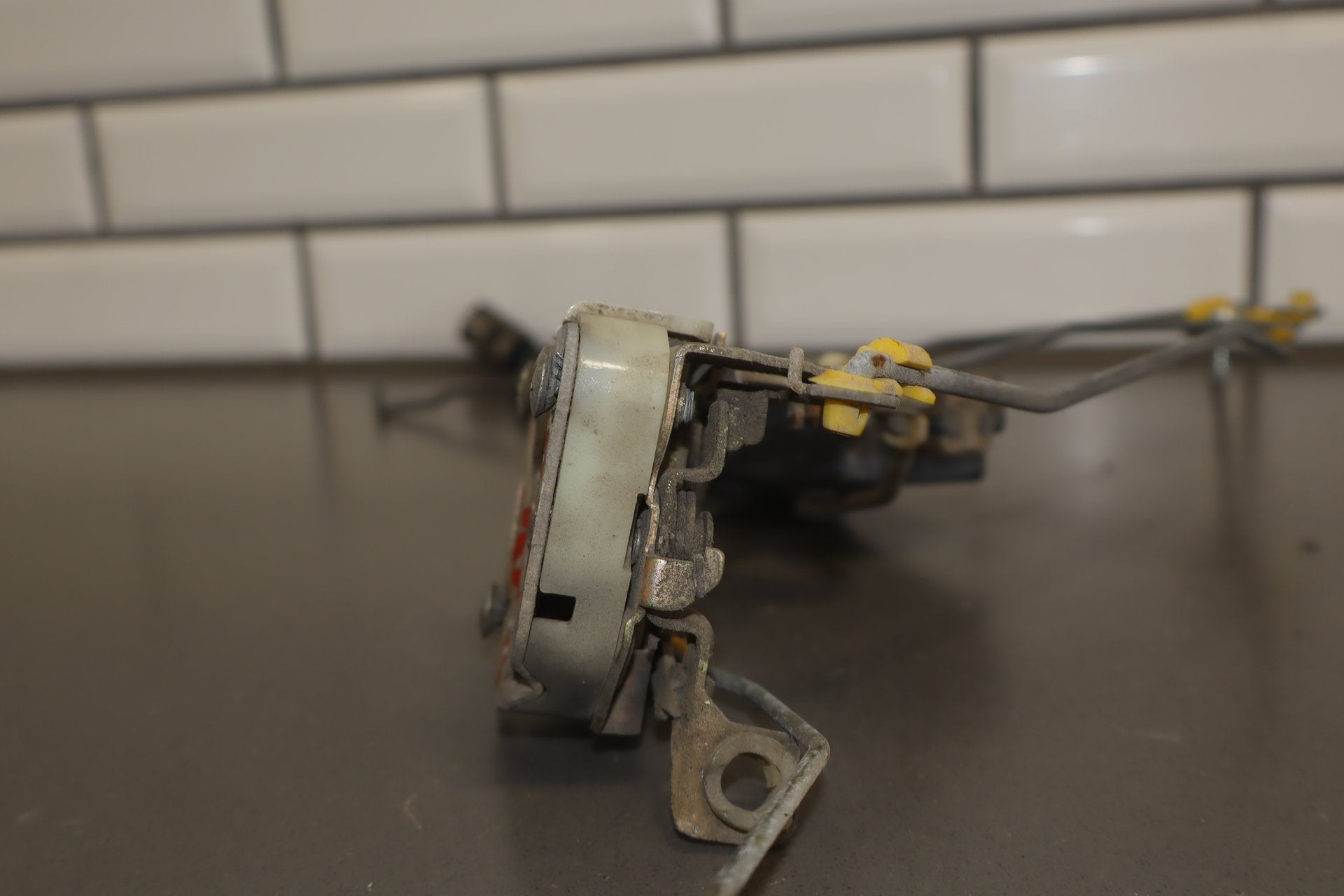 1986 Nissan 300ZX Right Front Door Latch