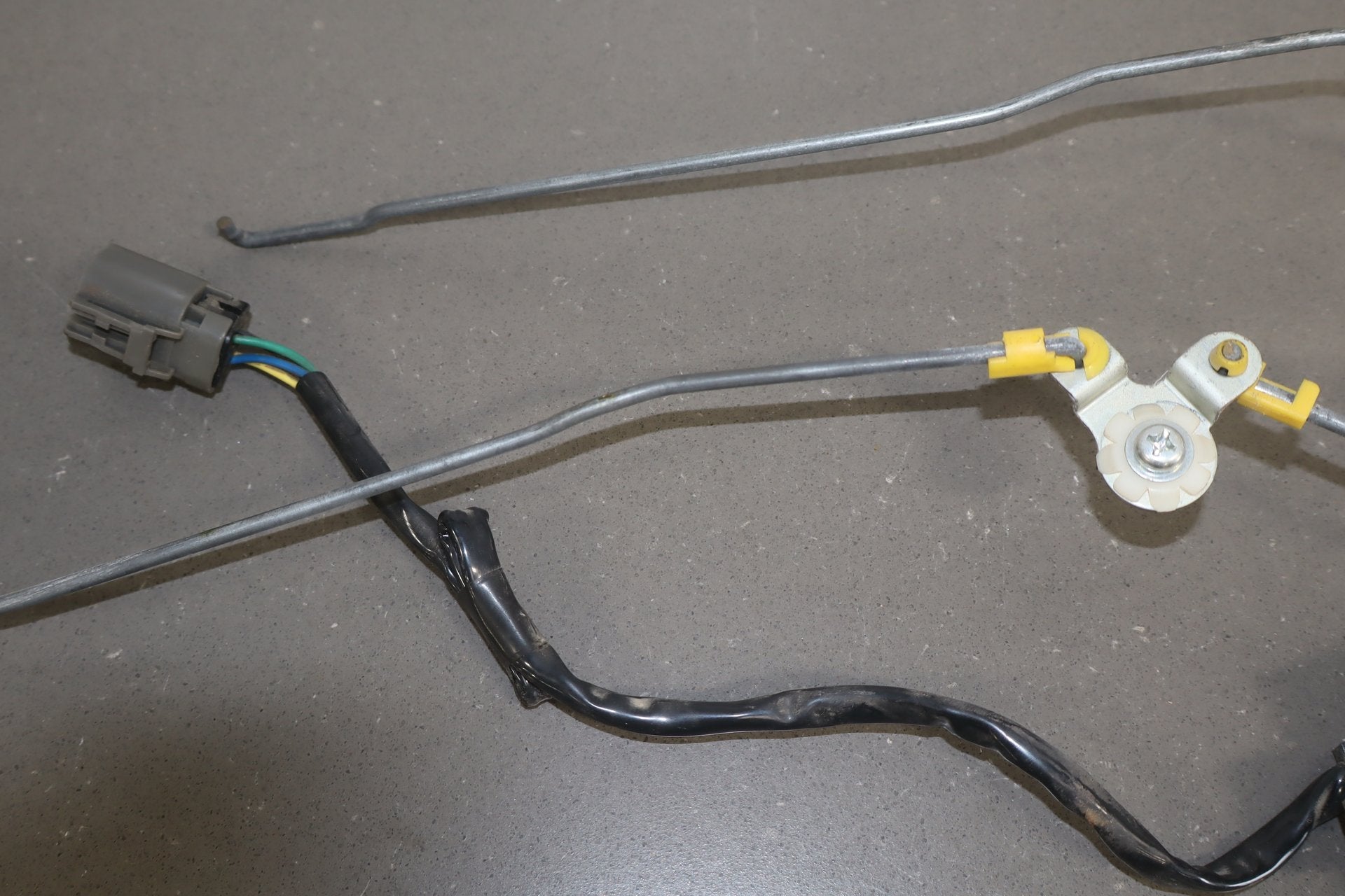 1986 Nissan 300ZX Right Front Door Latch