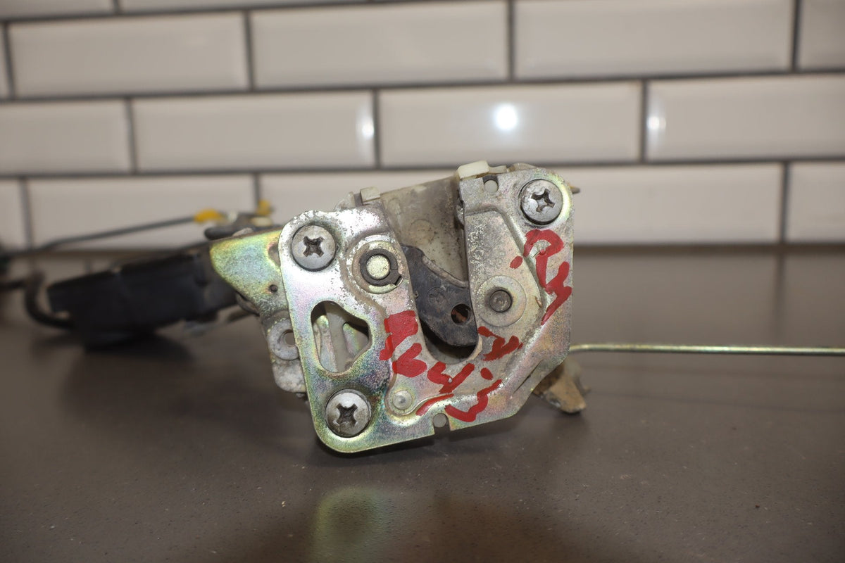 1986 Nissan 300ZX Right Front Door Latch