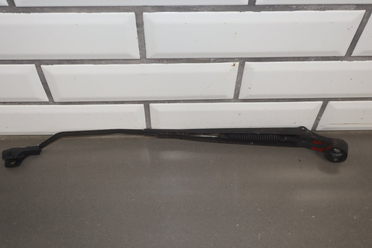 1986 Nissan 300ZX Wiper Arm Pair