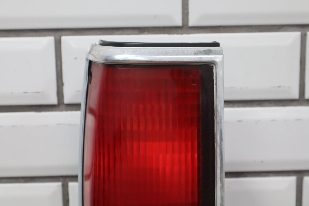 1987 - 1992 Chevrolet S10 Taillight Set OEM Pair Left/Right