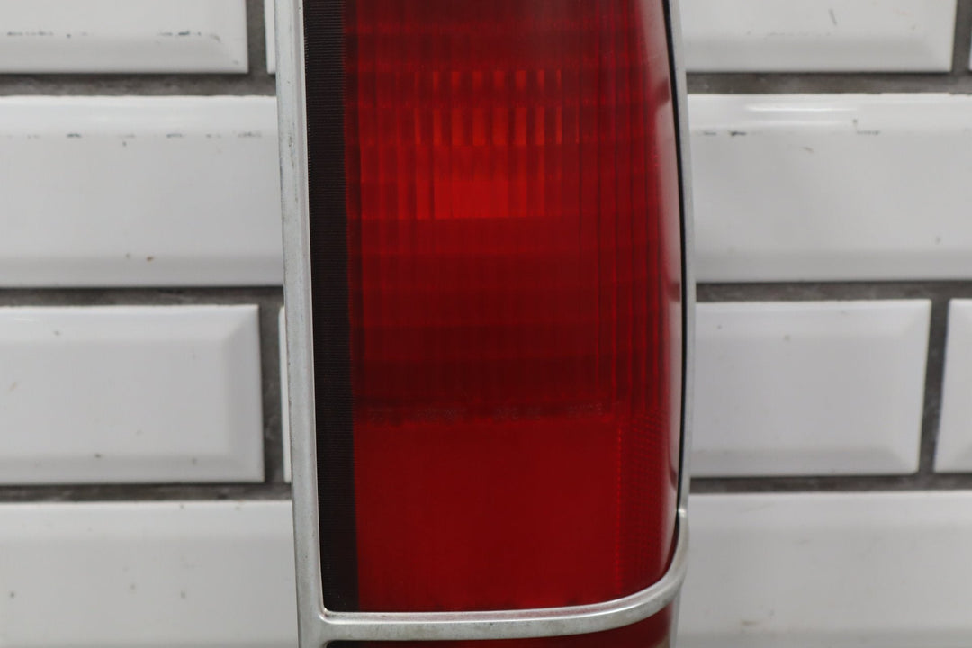 1987 - 1992 Chevrolet S10 Taillight Set OEM Pair Left/Right