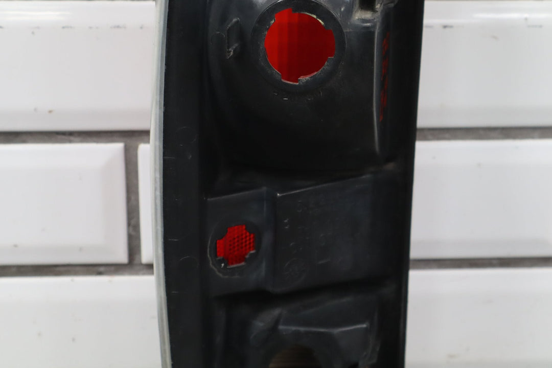 1987 - 1992 Chevrolet S10 Taillight Set OEM Pair Left/Right
