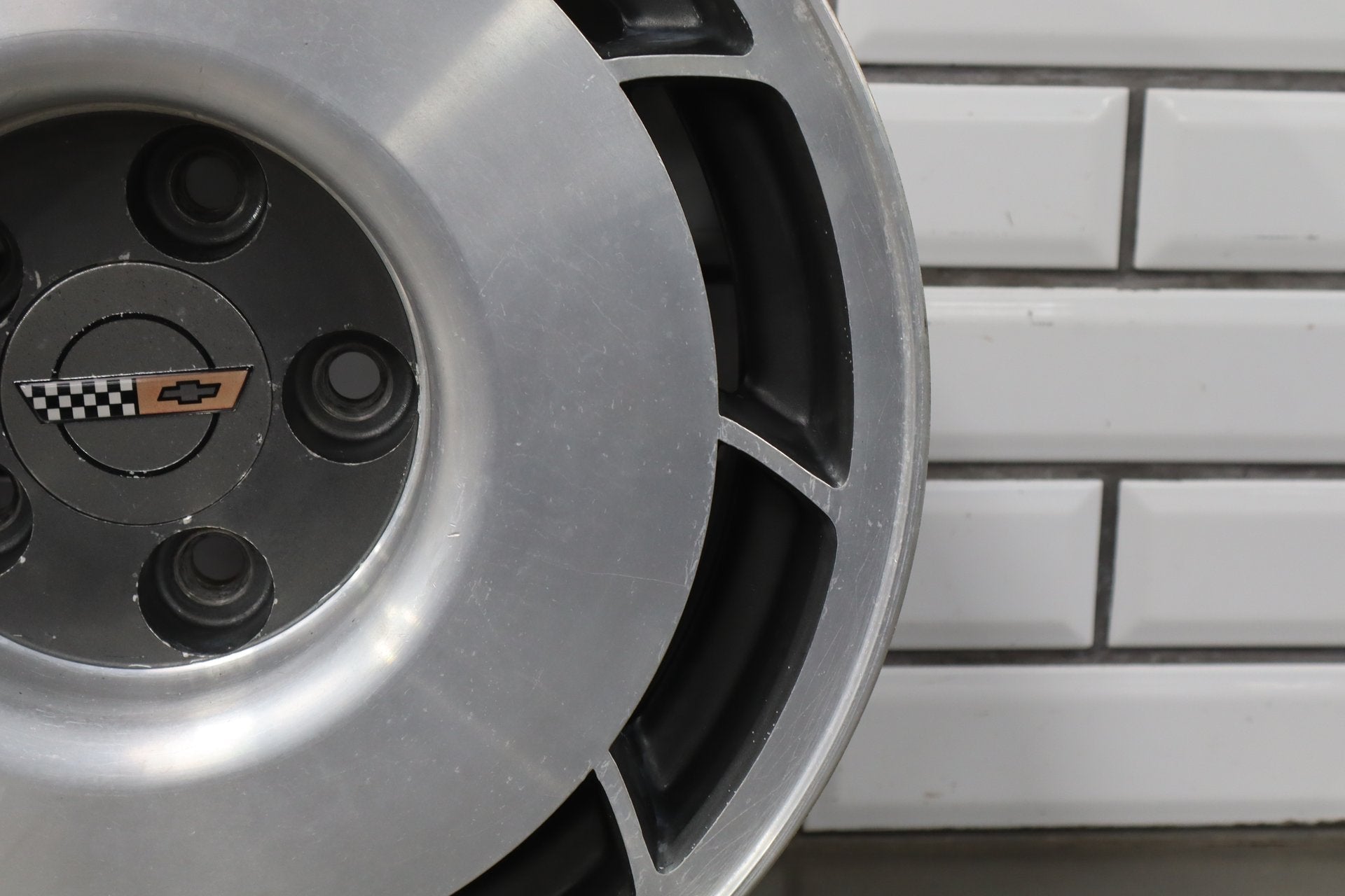 1987 Chevrolet Corvette Alloy Wheel Right 16x8.5