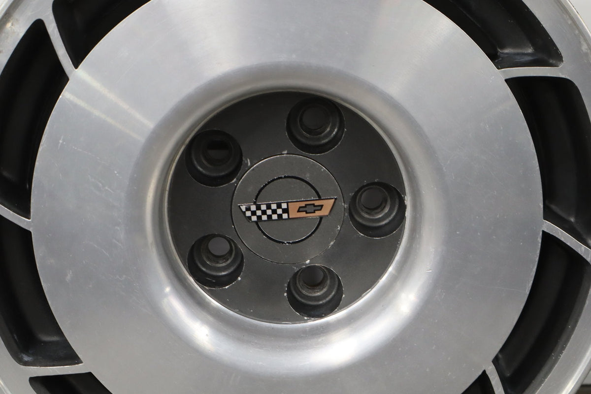 1987 Chevrolet Corvette Alloy Wheel Right 16x8.5