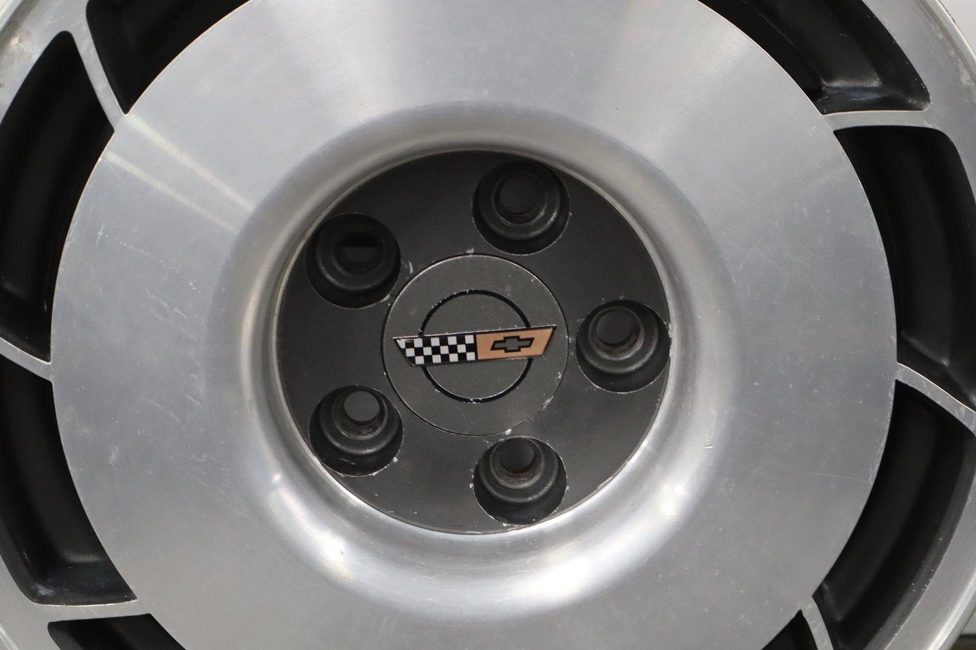 1987 Chevrolet Corvette Alloy Wheel Right 16x8.5