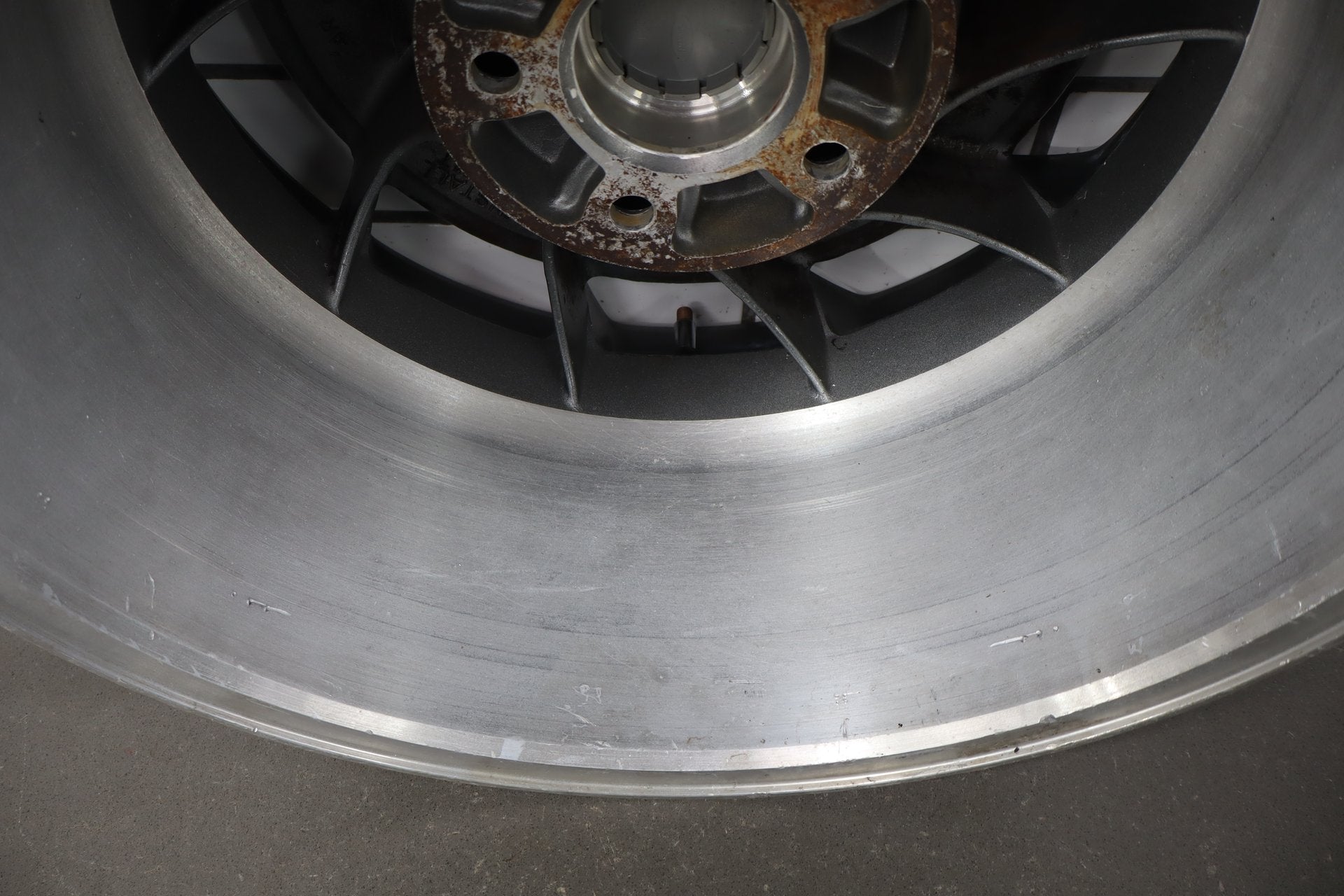 1987 Chevrolet Corvette Alloy Wheel Right 16x8.5