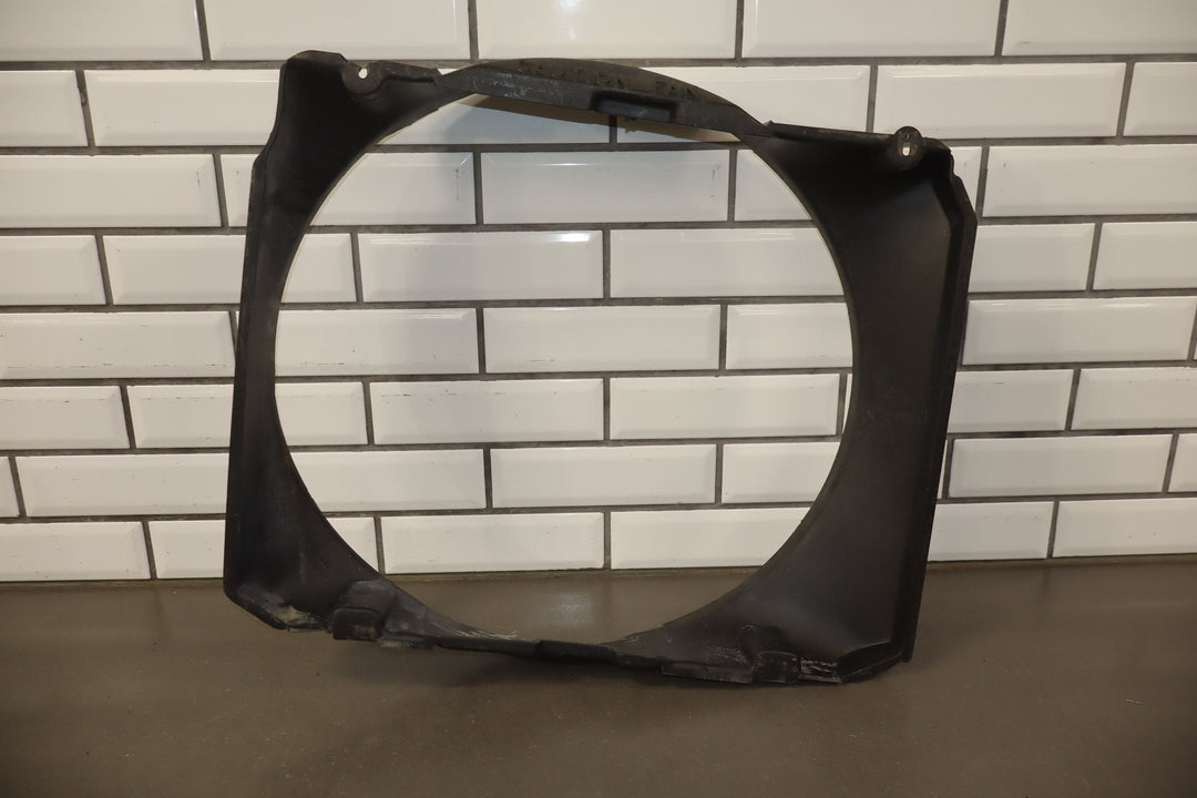 1987 Lincoln Continental 4.9 Fan Shroud