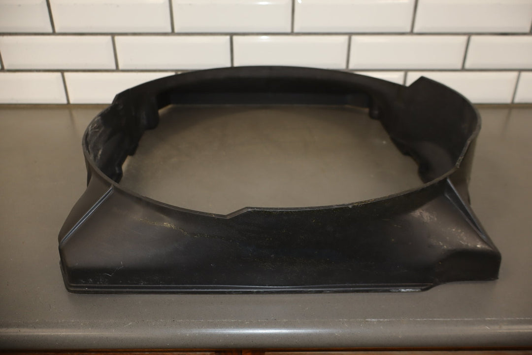 1987 Lincoln Continental 4.9 Fan Shroud