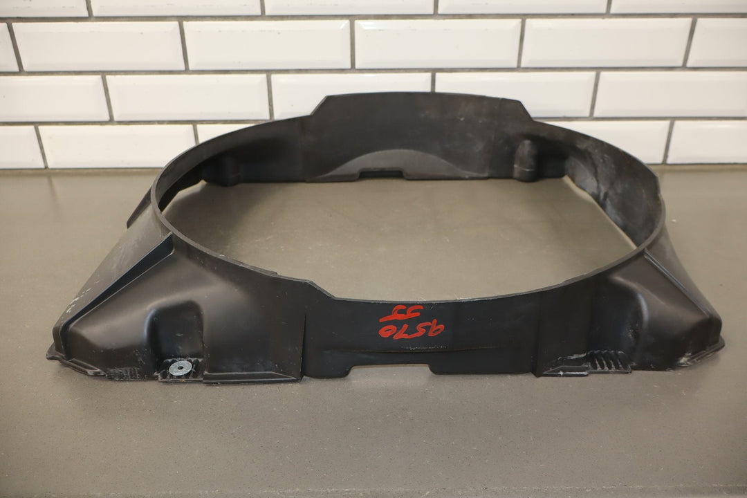 1987 Lincoln Continental 4.9 Fan Shroud