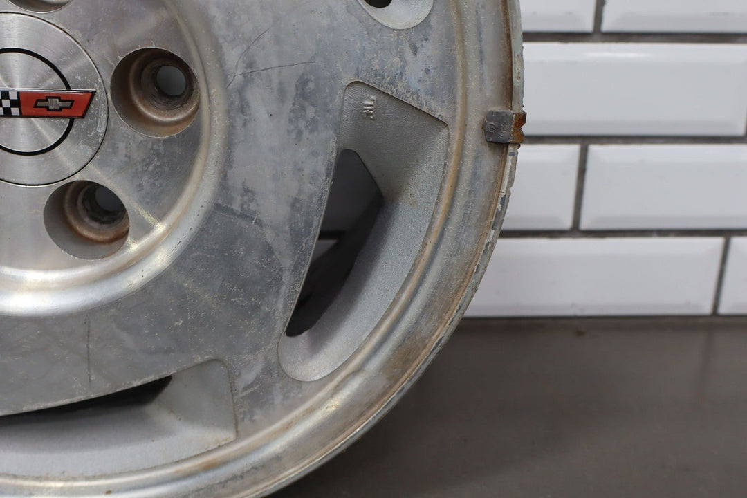 1988 - 1989 C4 Corvette Right Passenger Front 16x8.5 Directional Wheel *Curbed*