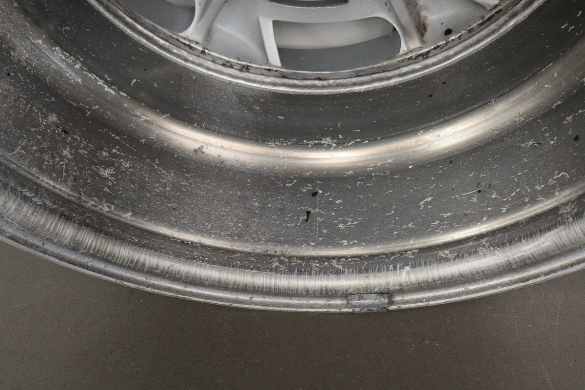 1988-1989 Chevrolet Corvette C4 Right 17x9.5 OEM Wheel