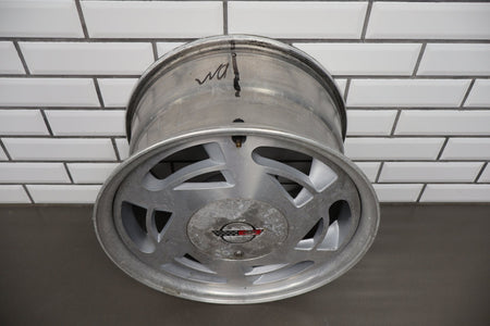1988-1989 Chevrolet Corvette C4 Right 17x9.5 OEM Wheel