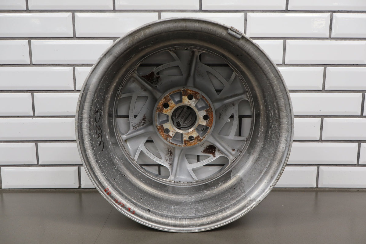 1988-1989 Chevrolet Corvette C4 Right 17x9.5 OEM Wheel