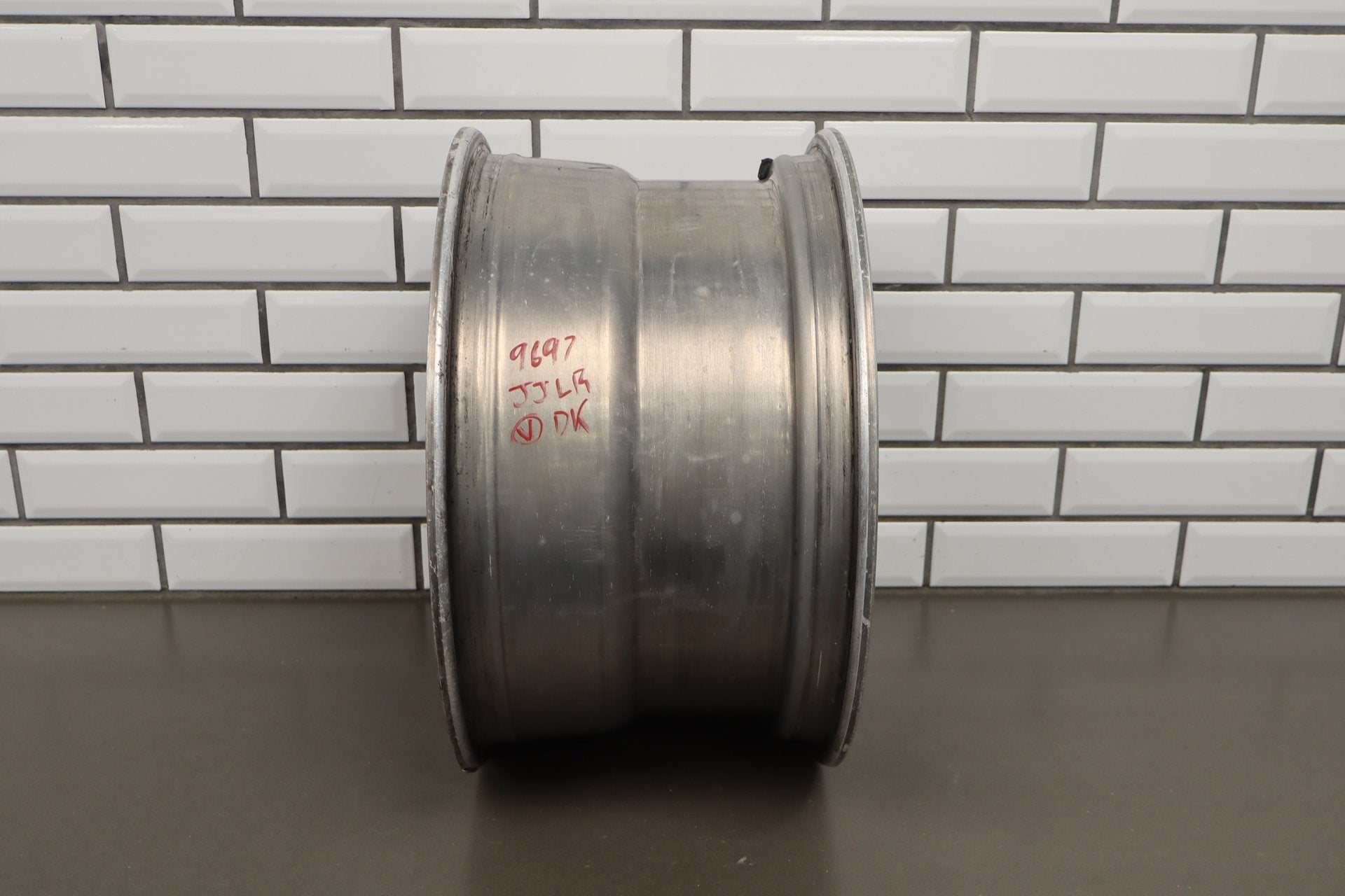 1988-1989 Chevrolet Corvette C4 Right 17x9.5 OEM Wheel
