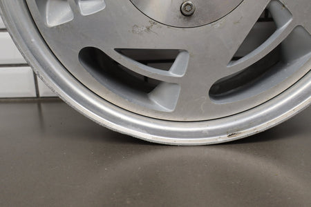 1988-1989 Chevrolet Corvette C4 Right 17x9.5 OEM Wheel