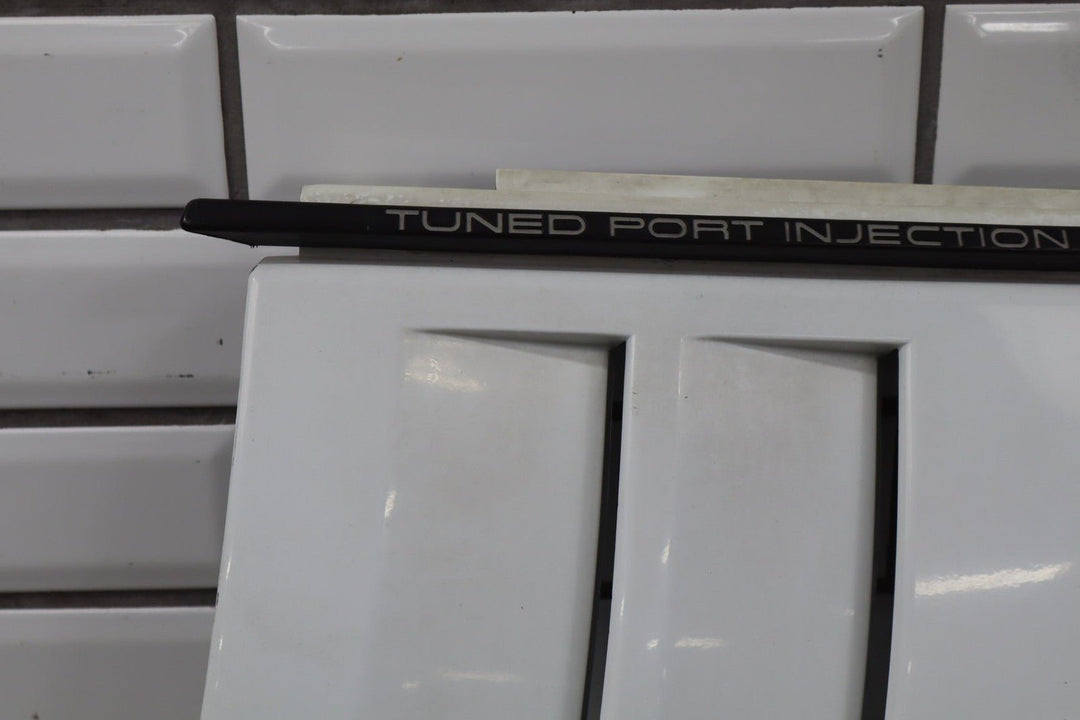 1988 - 1990 Chevrolet Corvette C4 Right Fender Arctic White