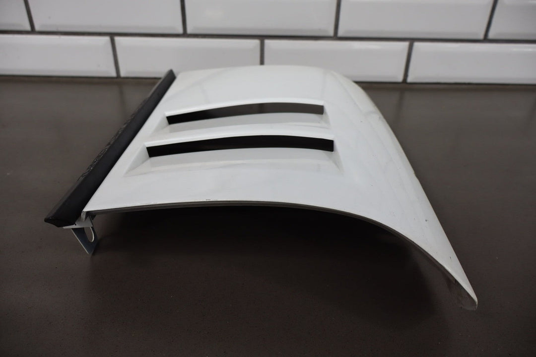 1988 - 1990 Chevrolet Corvette C4 Right Fender Arctic White
