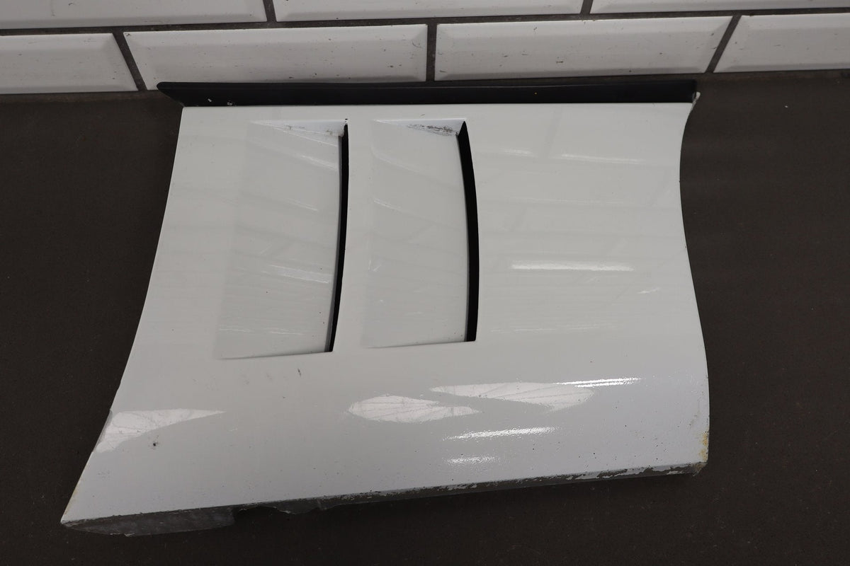 1988-1990 Chevrolet Corvette C4 Right Fender Artic White