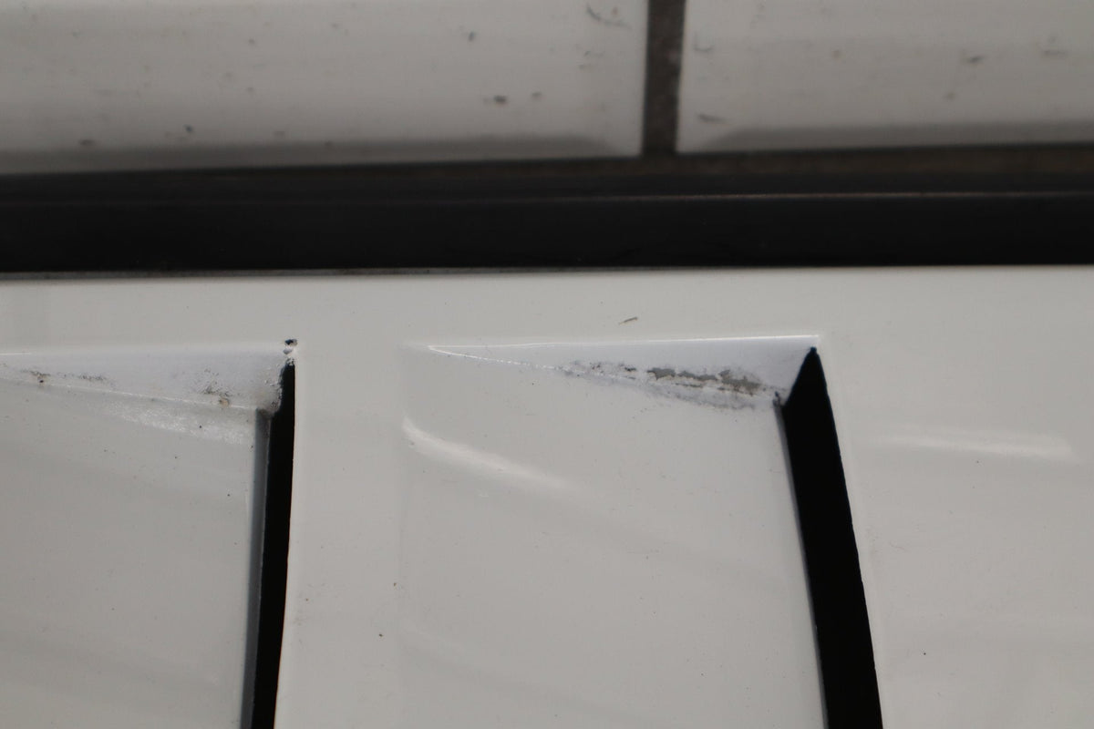 1988-1990 Chevrolet Corvette C4 Right Fender Artic White