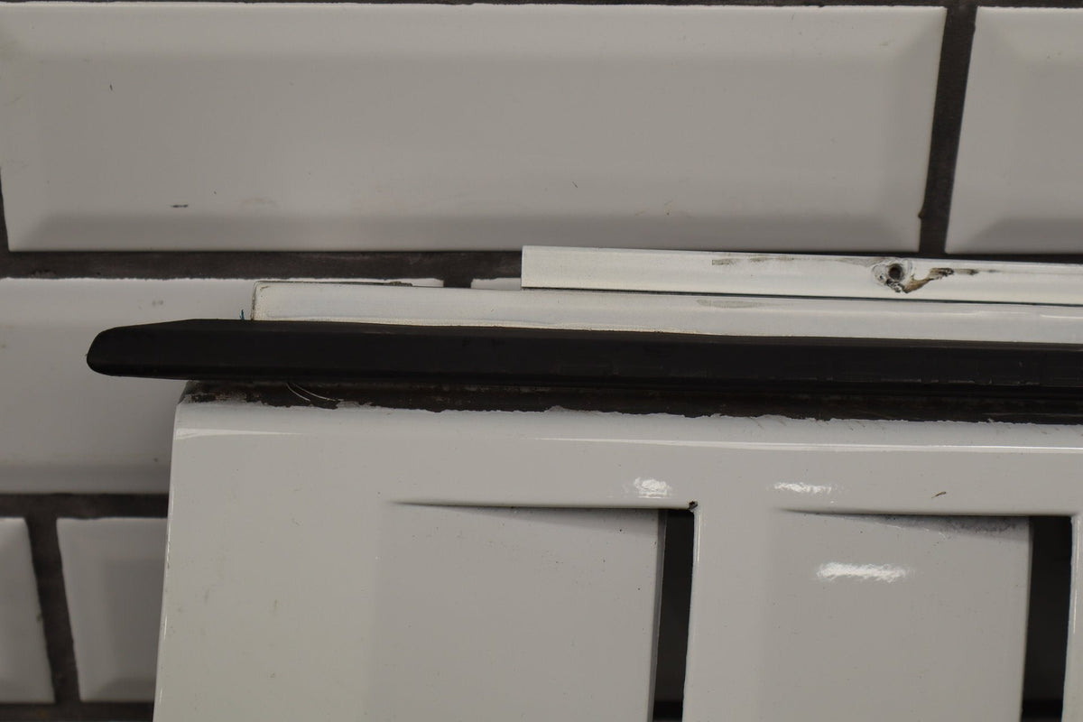 1988-1990 Chevrolet Corvette C4 Right Fender Artic White