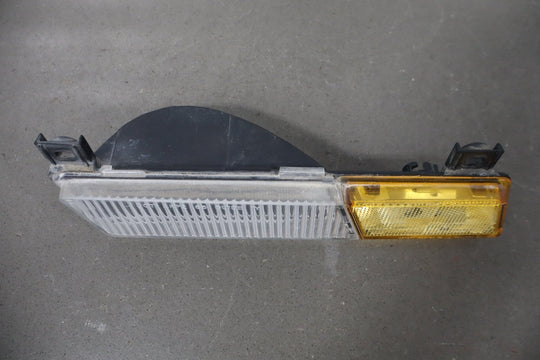 1988 - 1990 Chevrolet Corvette Right Front Bumper Cornering Lamp 16508514 OEM