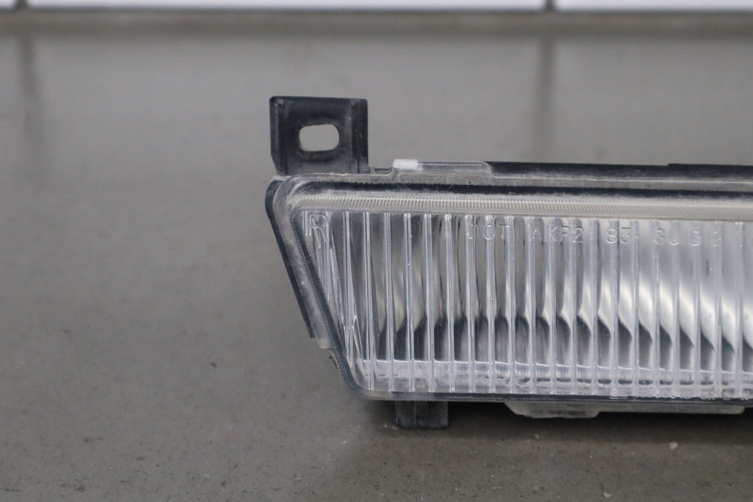 1988 - 1990 Chevrolet Corvette Right Front Bumper Cornering Lamp 16508514 OEM