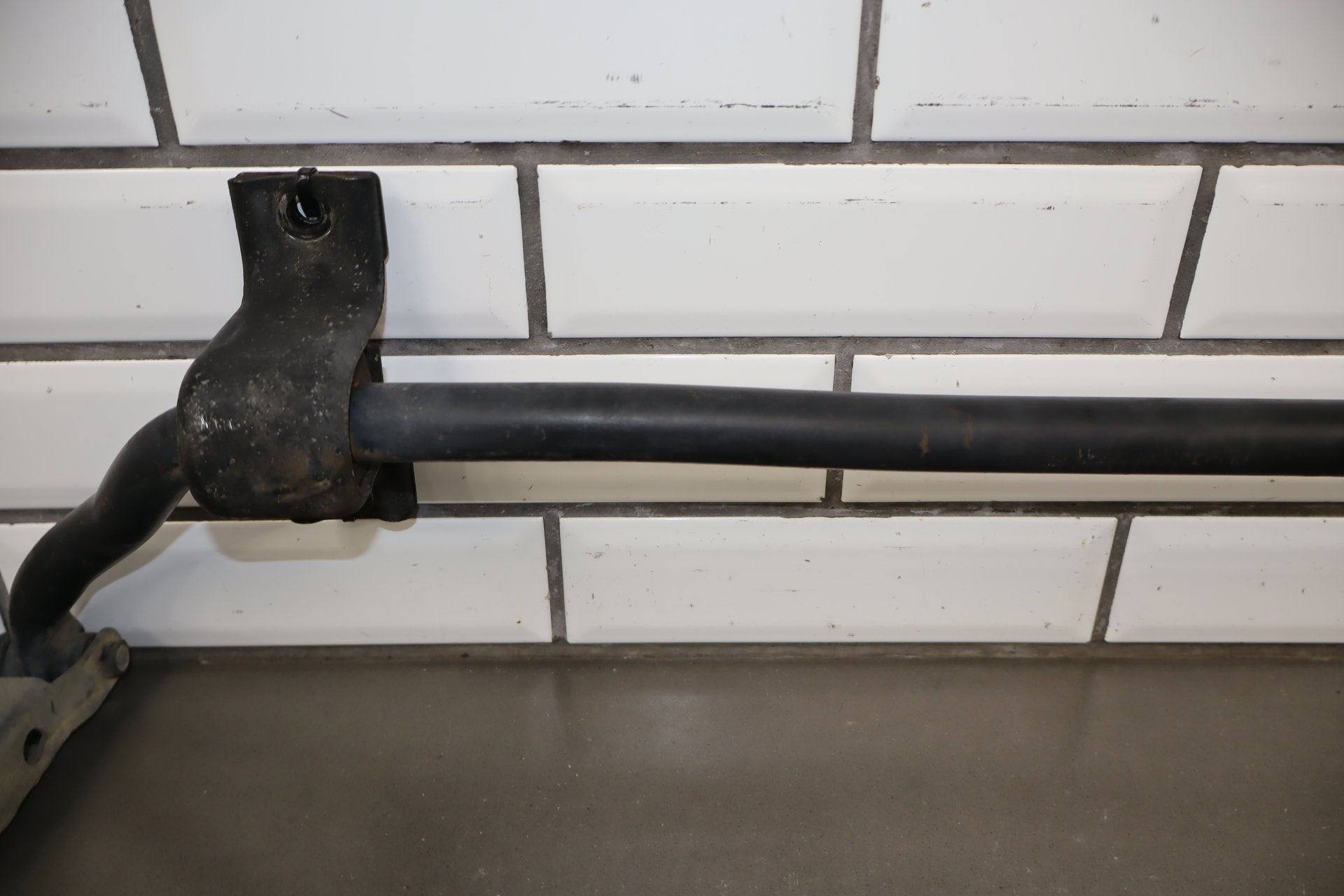 1988-1996 Chevrolet Corvette C4 Front Stabilizer Bar OEM