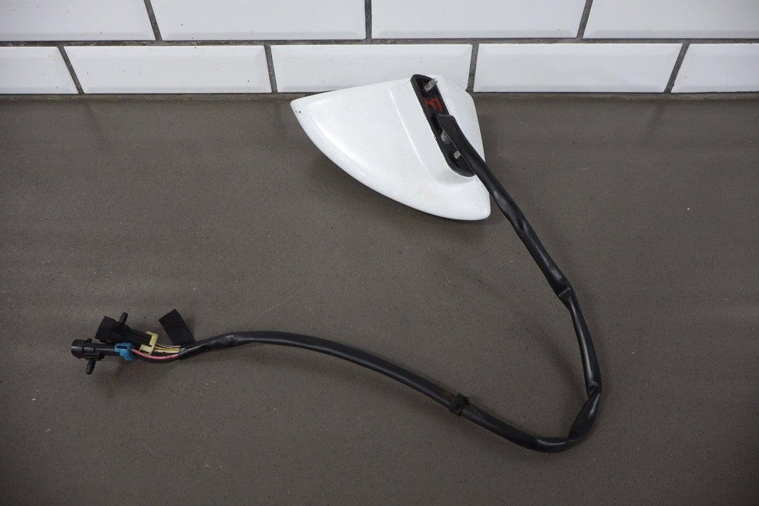 1988 - 1996 Chevrolet Corvette Left Door Mirror Artic White 10 10273679