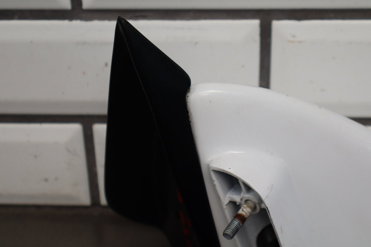 1988-1996 Chevrolet Corvette Left Door Mirror Artic White 10 10273679