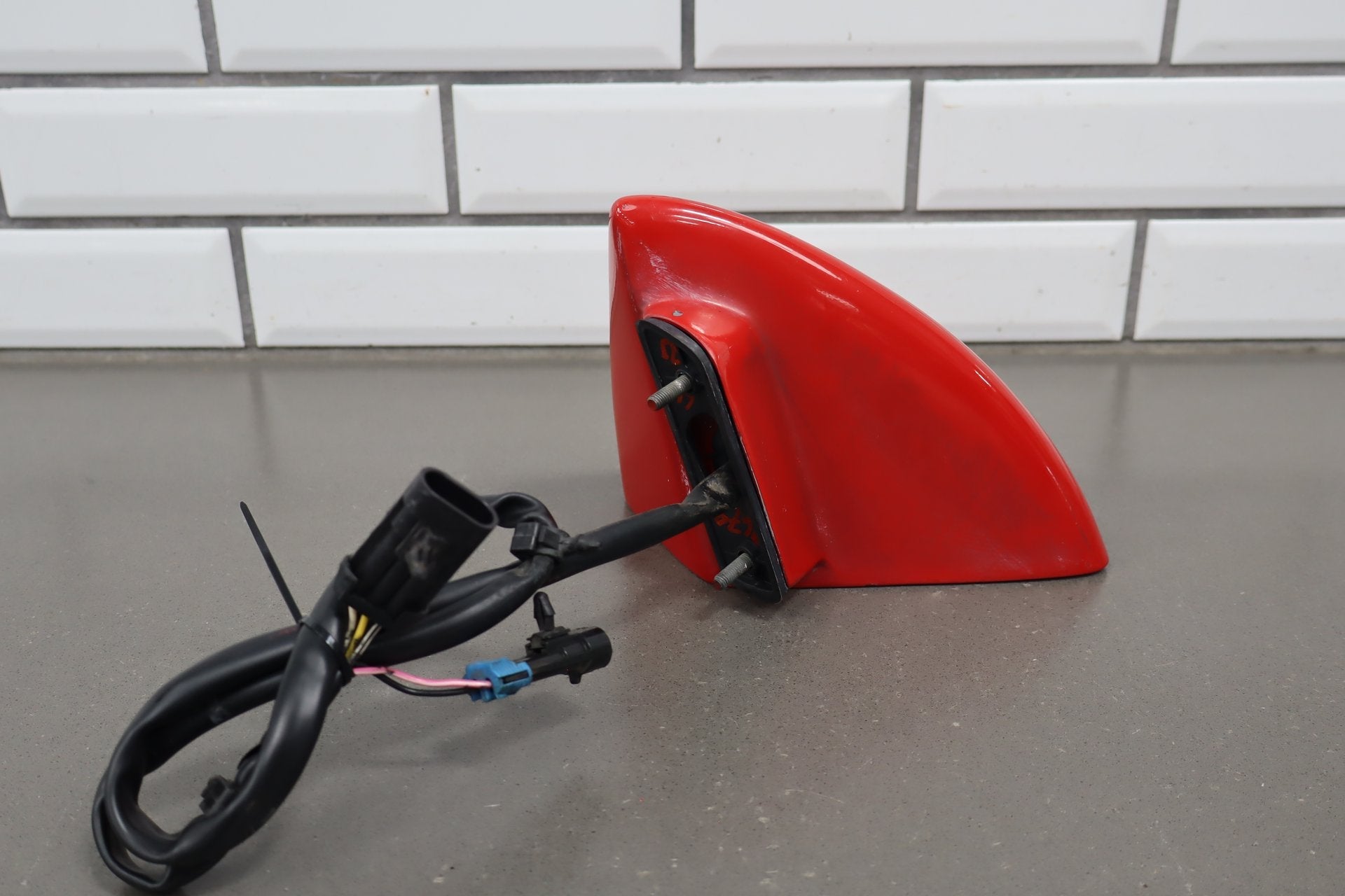 1988-1996 Chevrolet Corvette Left Door Mirror Bright Red 81 10273679