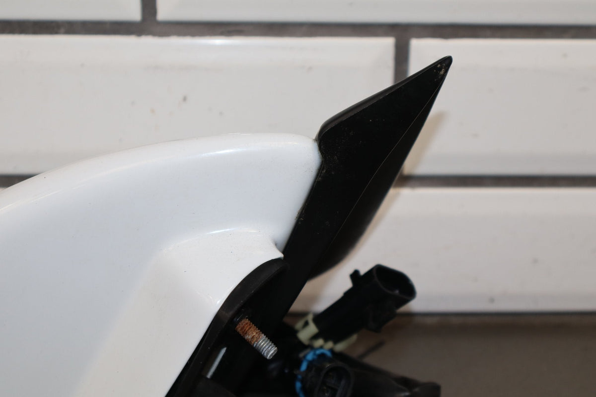1988-1996 Chevrolet Corvette Right Door Mirror Artic White 10 10273680