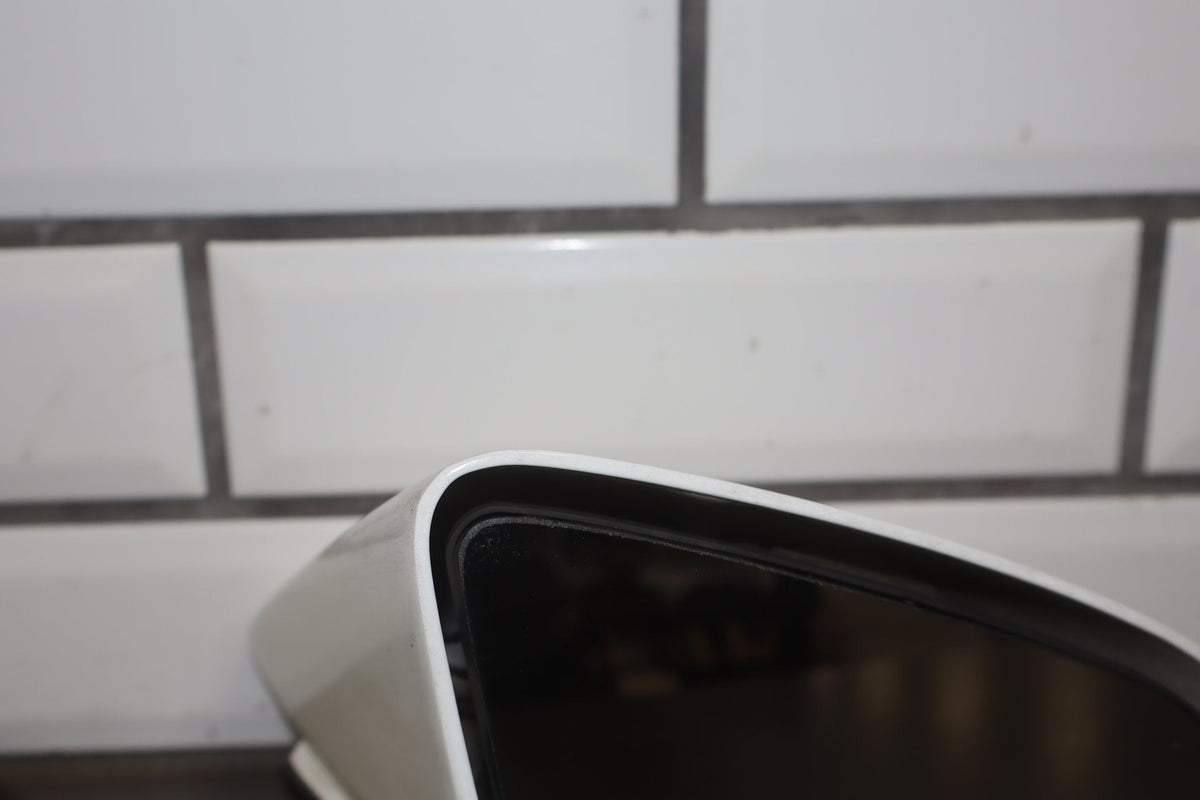 1988-1996 Chevrolet Corvette Right Door Mirror Artic White 10 10273680