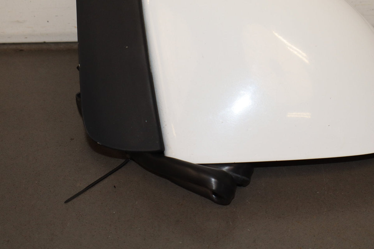 1988-1996 Chevrolet Corvette Right Door Mirror Artic White 10 10273680