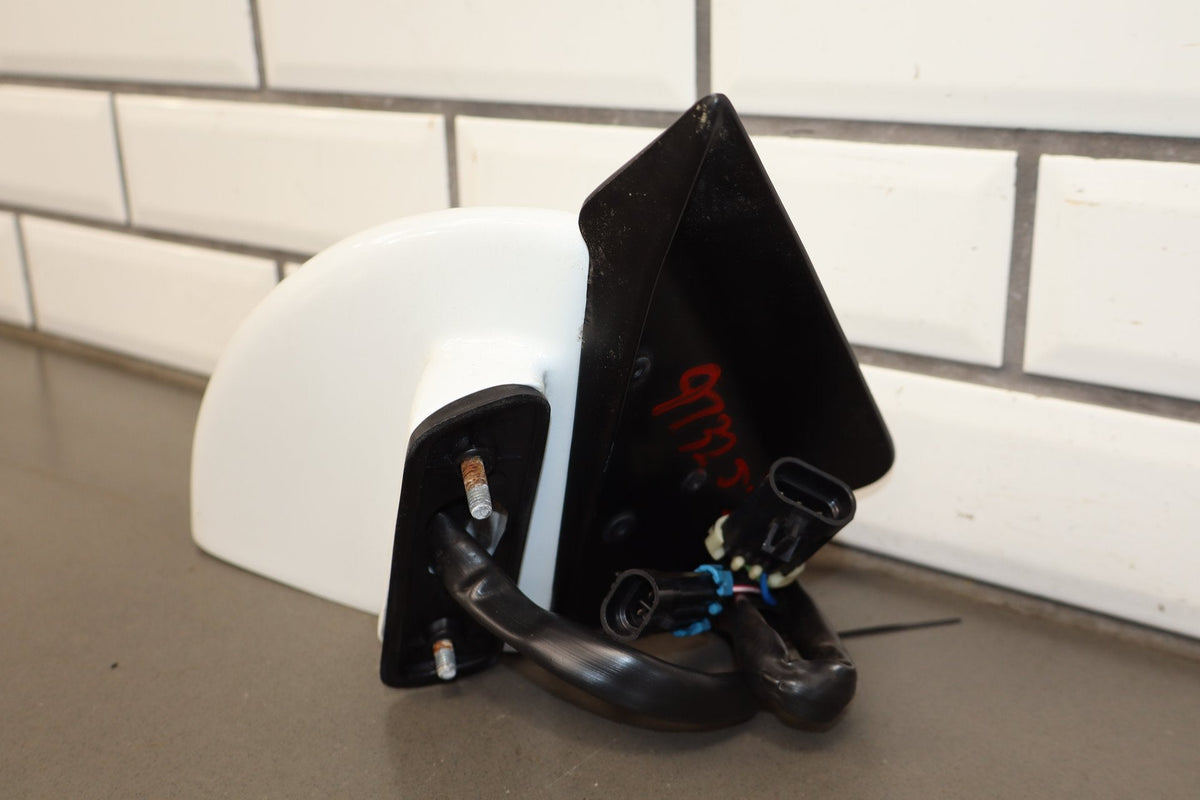 1988-1996 Chevrolet Corvette Right Door Mirror Artic White 10 10273680