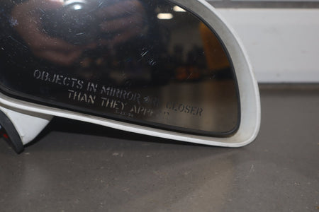 1988-1996 Chevrolet Corvette Right Door Mirror Artic White 10 10273680