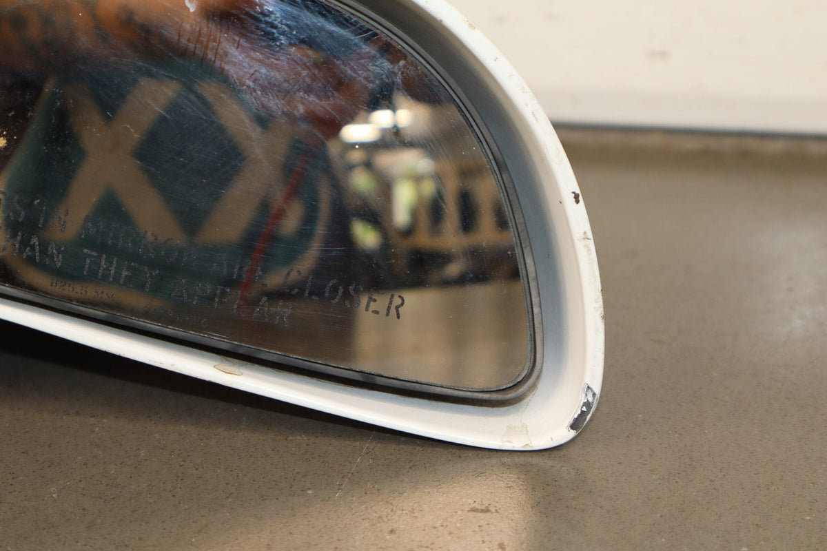1988-1996 Chevrolet Corvette Right Door Mirror Artic White 10 10273680