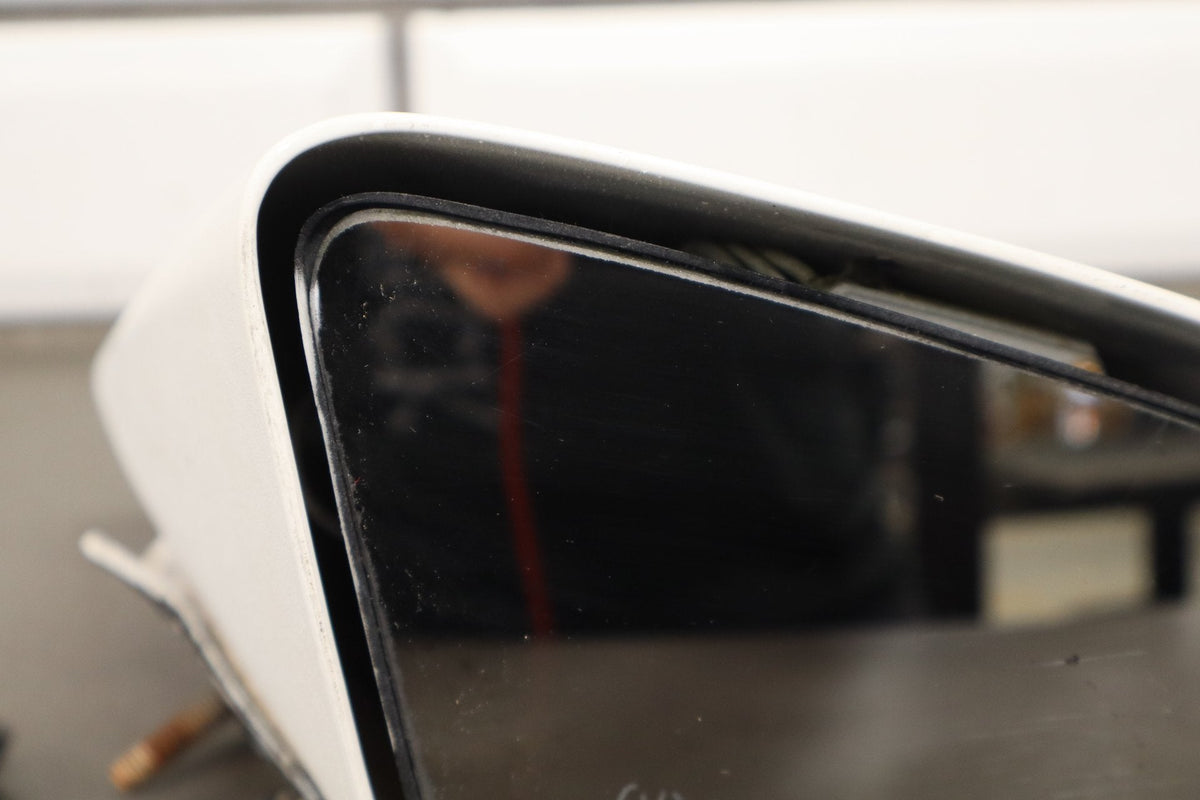 1988-1996 Chevrolet Corvette Right Door Mirror Artic White 10273680